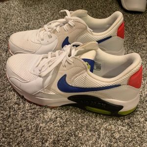 Nike Air tennis shoes
